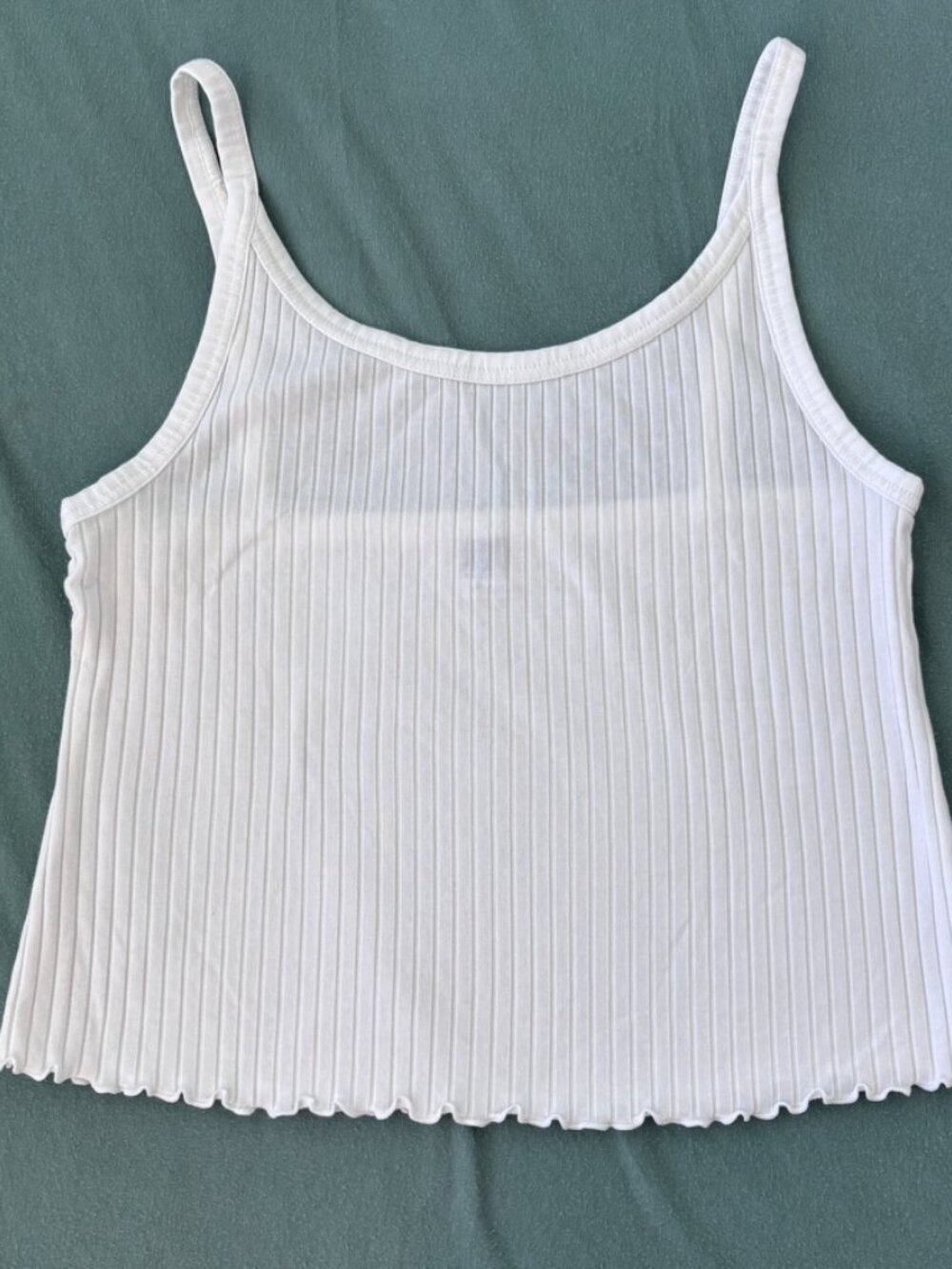 Old Navy White Wide Ribbed Lettuce Edge Scoop Neck Cropped Cami Tank Top L